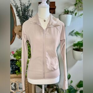 LIKE NEW! Women's Tan Ribbed Jacket Size M